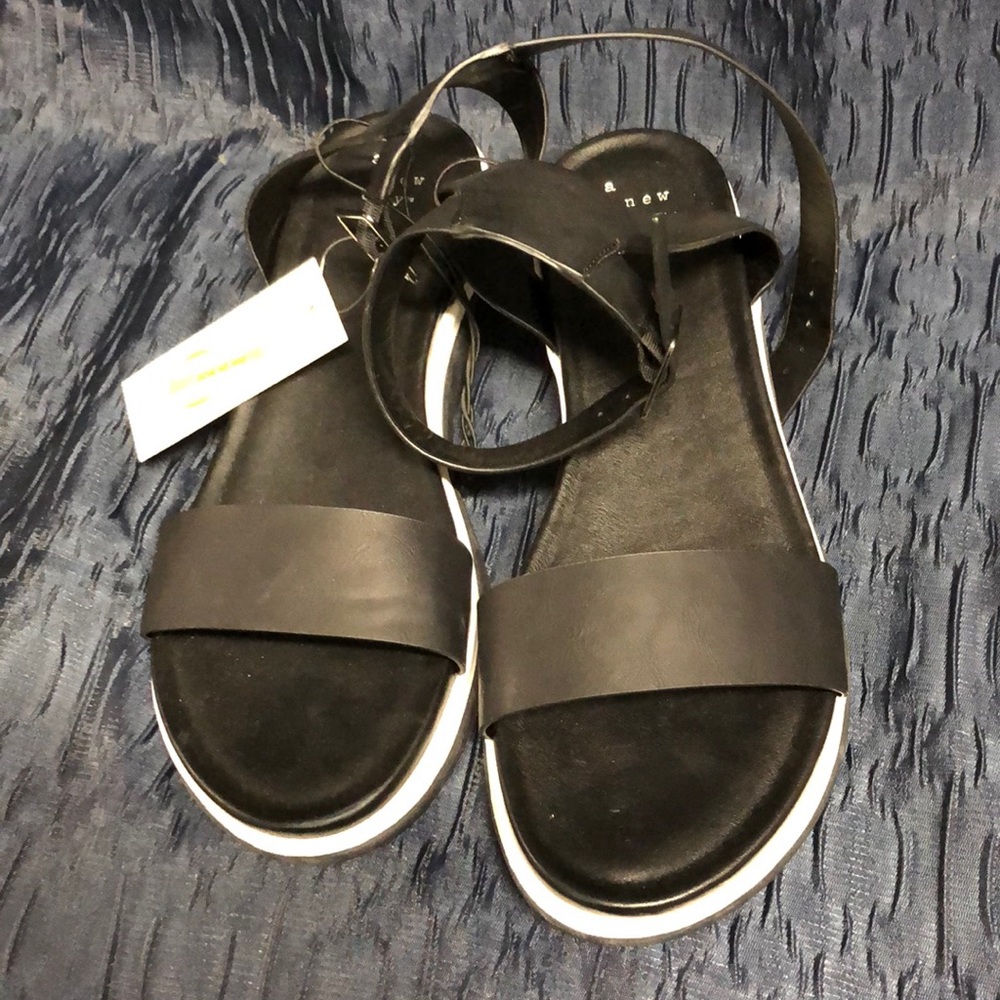 Women’s shoes